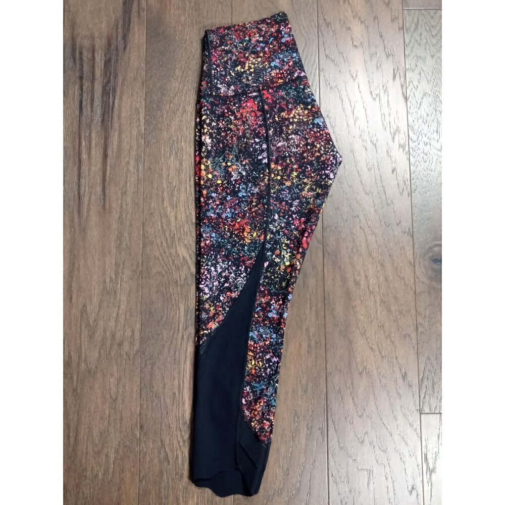 LULULEMON Wunder Under Crop Scalloped Floral Leggings Floral 23” Sz 6 NWOT - Picture 3 of 5